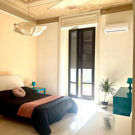 Deodato Guest House คาตาเนีย ภายนอก รูปภาพ
