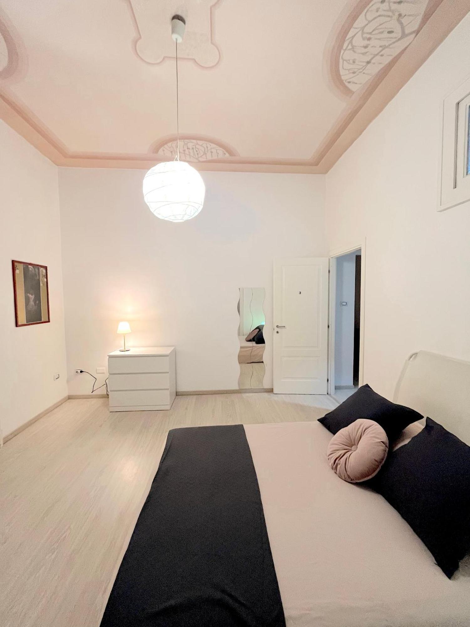 Deodato Guest House คาตาเนีย ภายนอก รูปภาพ