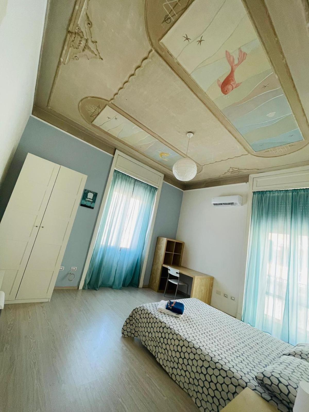 Deodato Guest House คาตาเนีย ภายนอก รูปภาพ